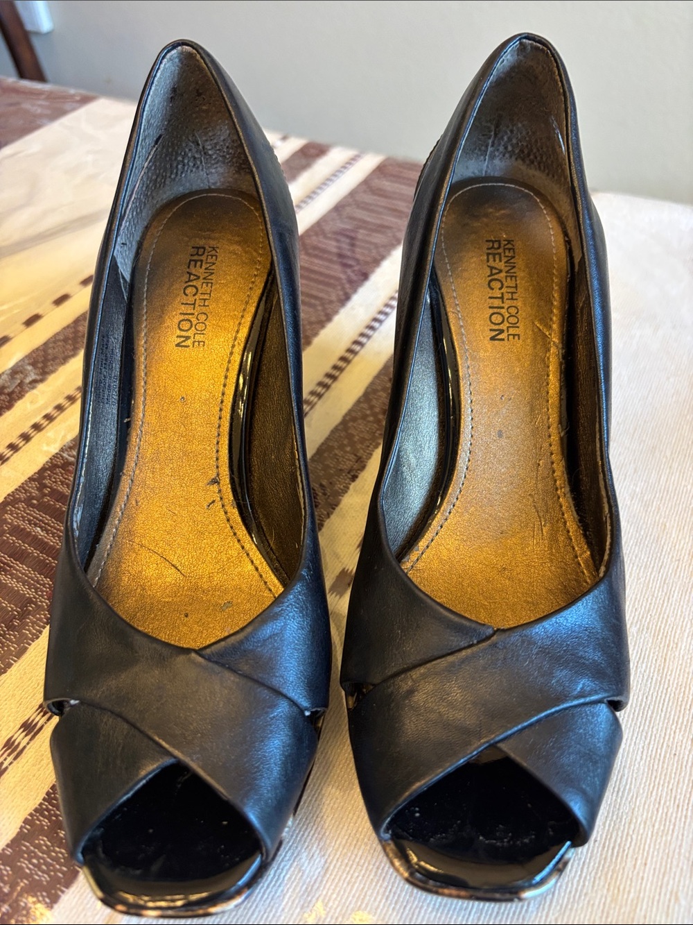 Kenneth Cole Reaction Black Peep-Toe Crossover Pumps